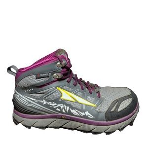 Women’s Altra V-flex hiking boots size 8.5 purple